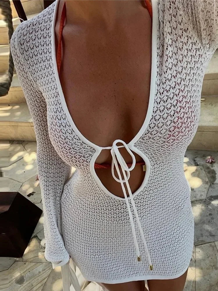 Mini robe de vacances ajourée pour femmes, tricot à lacets, manches longues évasées, robes de plage, mode dame, vacances, couleur unie